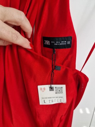Vestido rojo largo halter satinado