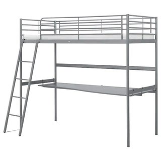Litera Ikea SVARTA con escritorio