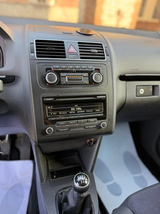Volkswagen Touran 2011