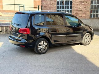 Volkswagen Touran 2011