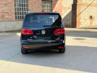 Volkswagen Touran 2011