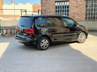 Volkswagen Touran 2011