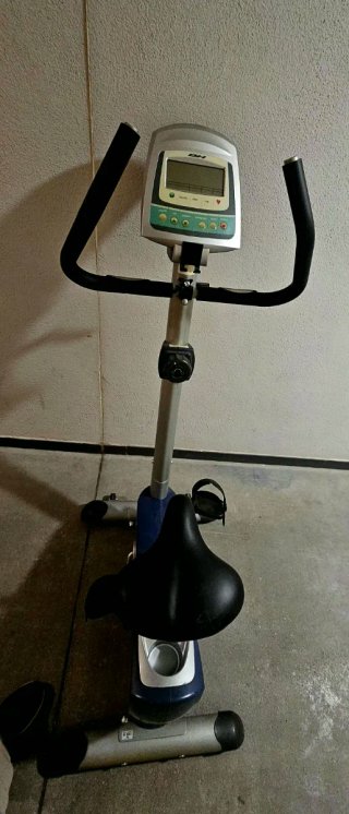 Bicicleta Estática BH Hydra Life