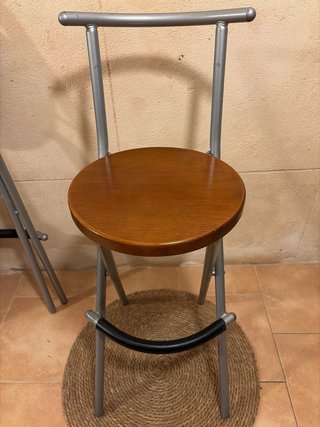 Taburetes altos plegables metal y madera