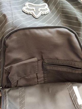 Mochila Fox Negra Rayas Blancas