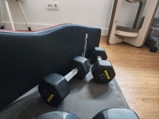 Mancuernas ZIVA 15 Kg + ziva 7,5 kg +Banco Muscula