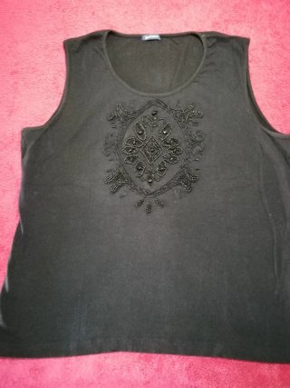 Camisetas varias, falda todo por el mismo precio
