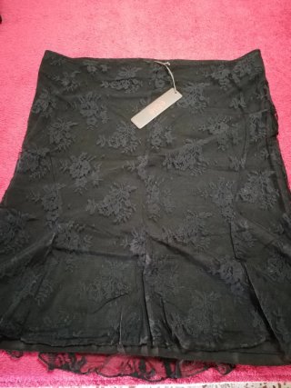 Camisetas varias, falda todo por el mismo precio