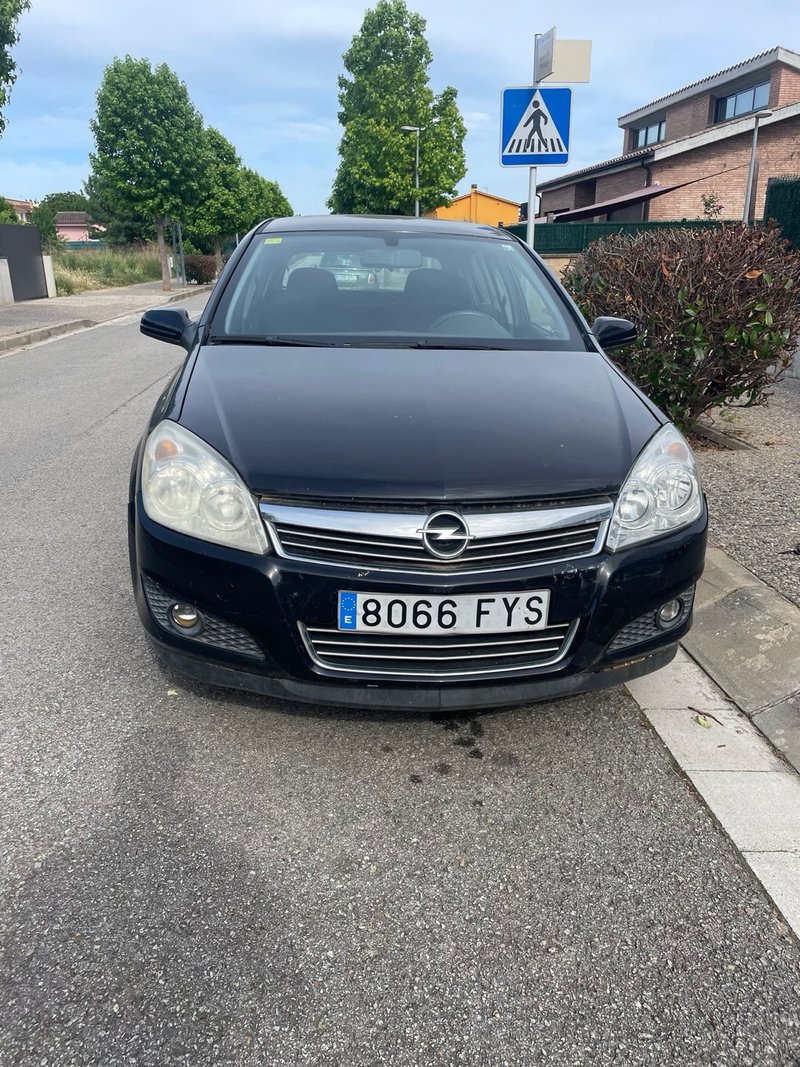 Opel Astra 2007 - foto 1