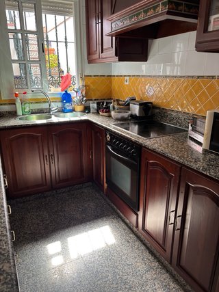 Muebles de cocina y encimera de granito