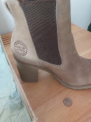 Botines de piel beige y marrón