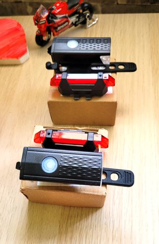 Set 4 Fari LED Bici (2 Ant + 2 Post)