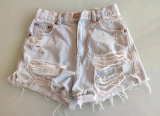 Lote 2 faldas y un short talla 34