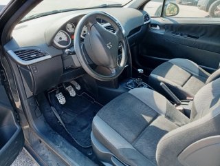Peugeot 207 1.4