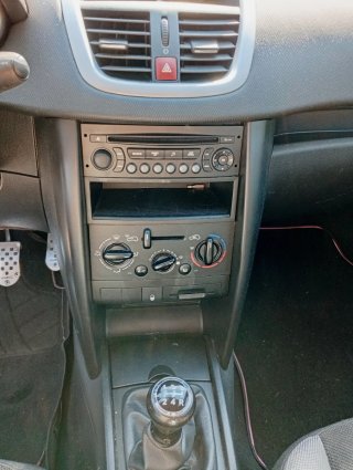 Peugeot 207 1.4