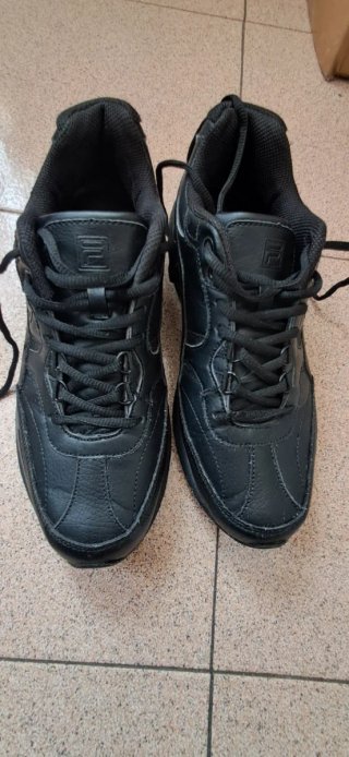 Zapatillas deportivas FILA  TECHPRO Color negro.
