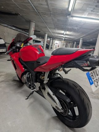 Honda CBR 600rr Roja