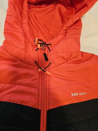 Chaqueta Koalaroo Negra y Roja