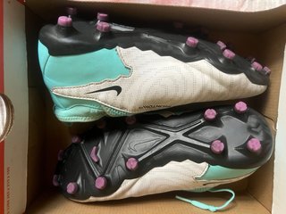 Zapatillas Fútbol Nike Phantom GT Eléctricas