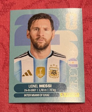 Cromo Panini Extra Sticker Messi FIFA 2026 y norma