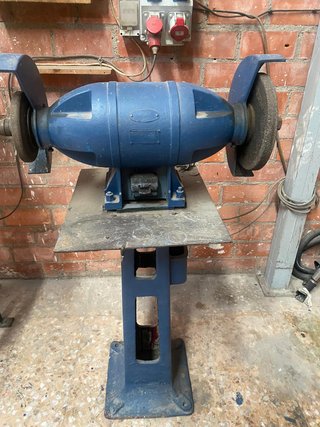 Piedra de esmerilar 380v