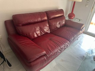 Sofá 2 plazas piel Conforama rojo