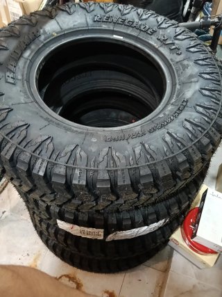 4 Neumáticos 4x4 nuevos