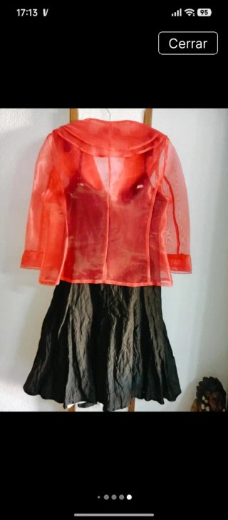 Vestido y Chaqueta  L: 18€