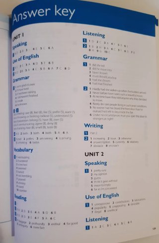 Inglés C1 Gold Advanced Coursebook etc.