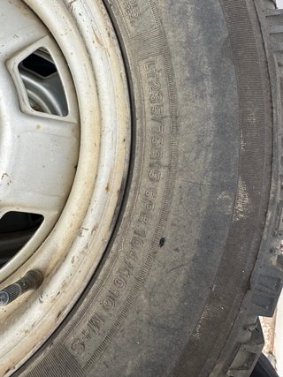 Llantas con neumatico korando kj 235/75/15