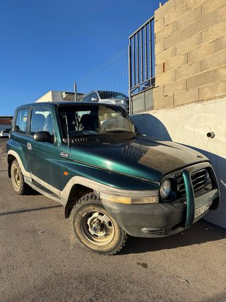 Llantas con neumatico korando kj 235/75/15