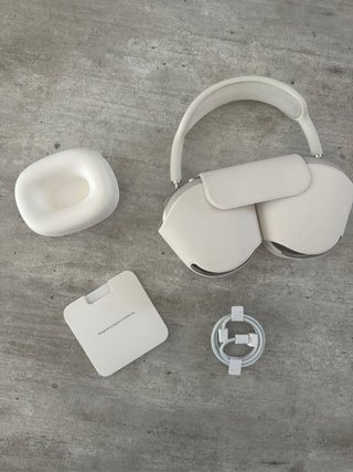 Cascos Beige y Plateados