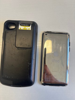 Apple iPod Touch 4ª Gen A1367 8GB + funda/base