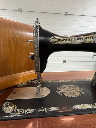 Máquina de coser Singer antigua