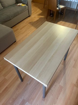 Mesa escritorio IKEA Adils madera y metal