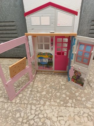 Casita y coche Barbie