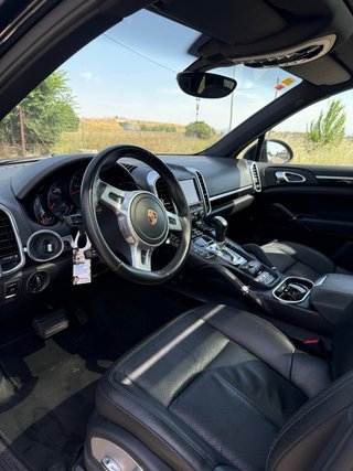 Porsche Cayenne 2012
