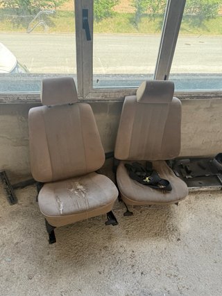 Asientos Delanteros BMW E30 4 Puertas