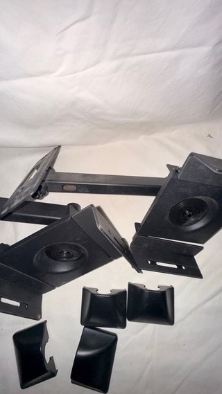 Soportes altavoces Metálicos Negros