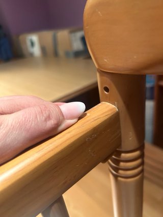 Cuna de madera con ruedas