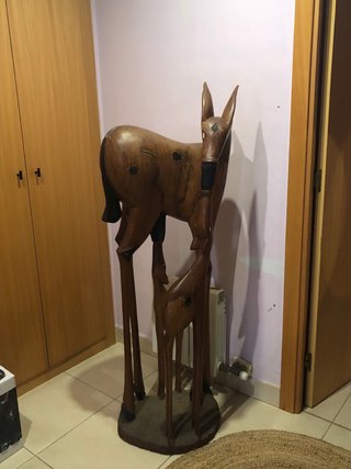Escultura Antílope Africano madera 1,45 x 60 cms.