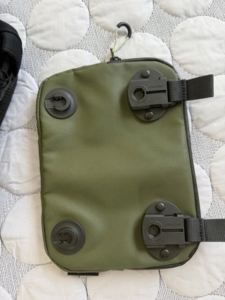 Mochila Tropicfeel Hive + extras
