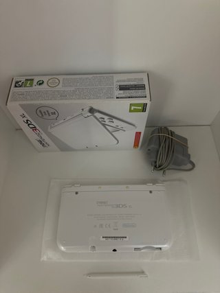 New nintendo 3Ds XL blanca (Completa y Doble IPS)