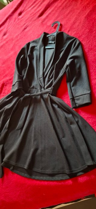 Vestitino nero con cintura