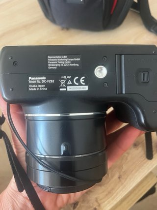 Panasonic Lumix DC-FZ82