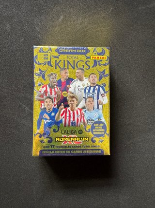 Panini Adrenalyn Total Kings Dream Box 25/26