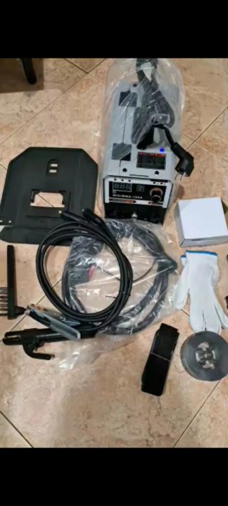 NUEVA! Máquina de Soldar MIG/MMA electrodo o hilo,