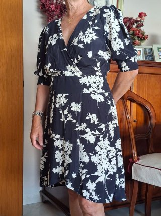 Traje de mujer estampado floral