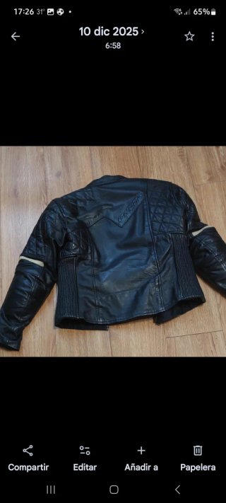 Cazadora de moto para mujer