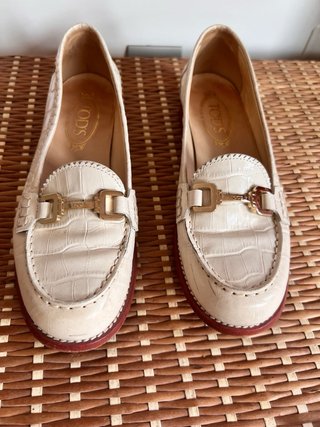 Mocasines Tod's rosa efecto cocodrilo T 39